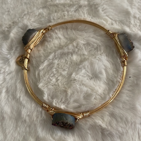 Beautiful Druzy Bourbon and bowtie bangle - Picture 2 of 3